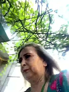 The_Snowwhitee – webcam model profile photo Image 4