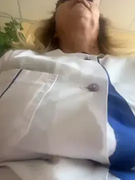 The_Snowwhitee – webcam model profile photo Image 7