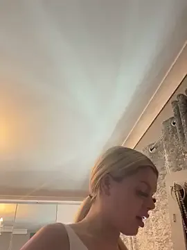 Cutie_Shruti – webcam model profile photo Image 6