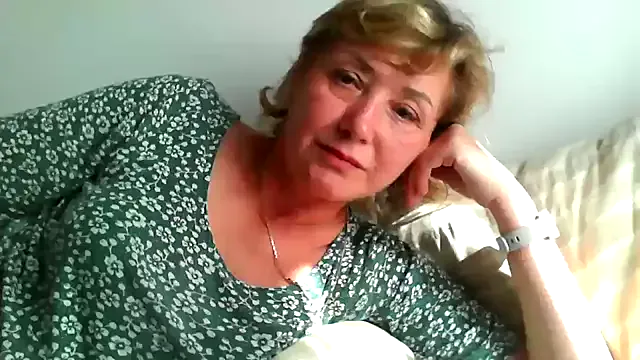 nika_fendi – webcam model profile photo Image 3