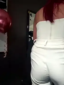 Jellycute – webcam model profile photo Image 9