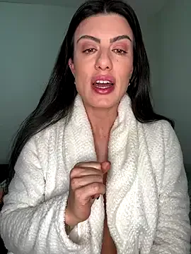 Zuli_Kiska – webcam model profile photo Image 8