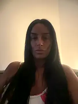 husa_Malikaa – webcam model profile photo Image 6