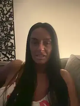 husa_Malikaa – webcam model profile photo Image 7