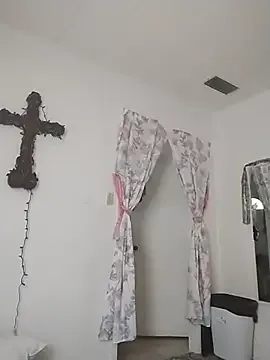 naughty_pearls – webcam model profile photo Image 11