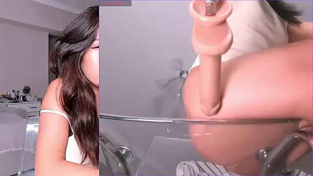 seraphine23 – webcam model profile photo Image 4