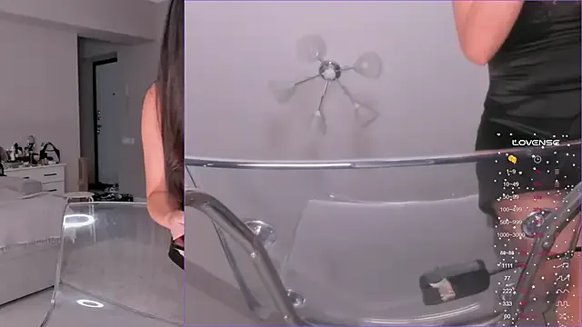 seraphine23 – webcam model profile photo Image 8