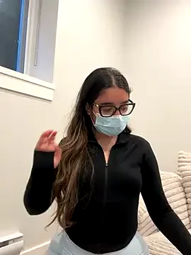 JayJayPink – webcam model profile photo Image 3