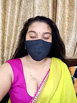 Family02 – webcam model profile photo Image 3