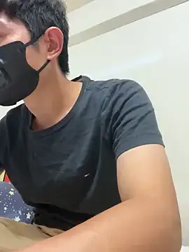 EmaSalis – webcam model profile photo Image 10