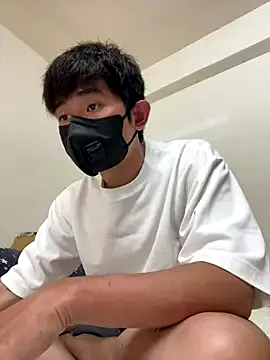 EmaSalis – webcam model profile photo Image 12