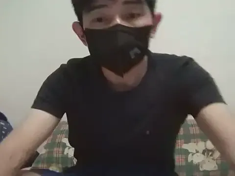 EmaSalis – webcam model profile photo Image 9