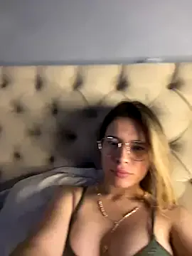 nide_xiaogou – webcam model profile photo Image 9