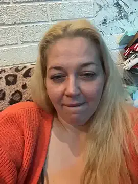 husa_Malikaa – webcam model profile photo Image 5