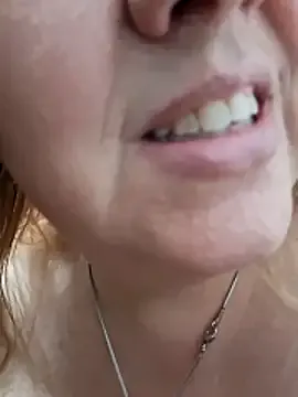 alana15 – webcam model profile photo Image 15