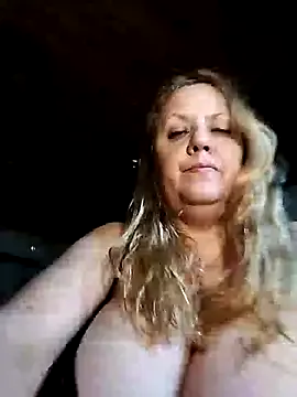 alana15 – webcam model profile photo Image 19