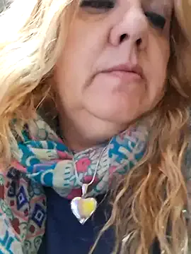 alana15 – webcam model profile photo Image 2