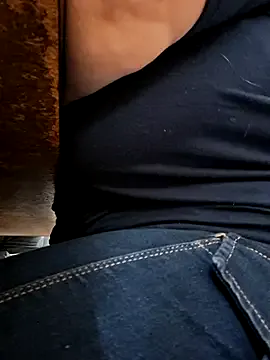 alana15 – webcam model profile photo Image 7