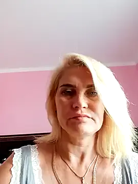 husa_Malikaa – webcam model profile photo Image 14