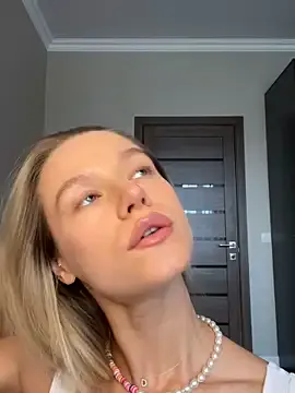 calehot98 – webcam model profile photo Image 7