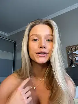 calehot98 – webcam model profile photo Image 9