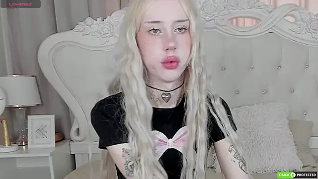 sukubo__ – webcam model profile photo Image 11