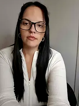 MondoNeko – webcam model profile photo Image 6