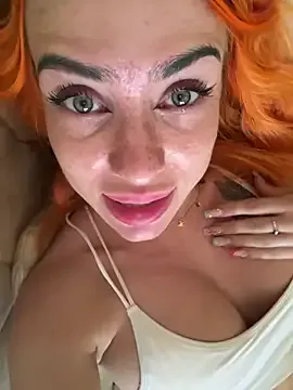 Nicoleevien – webcam model profile photo Image 3