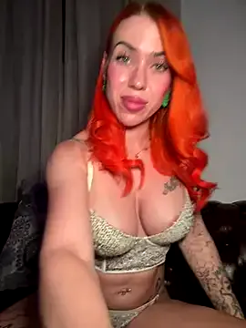 Nicoleevien – webcam model profile photo Image 9