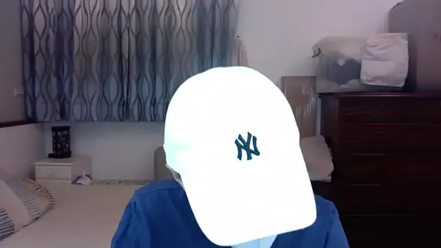 jacques_season – webcam model profile photo Image 3