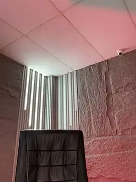 seraphine23 – webcam model profile photo Image 12