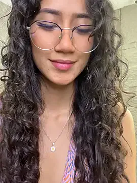 seraphine23 – webcam model profile photo Image 18