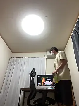 VendiMur – webcam model profile photo Image 3