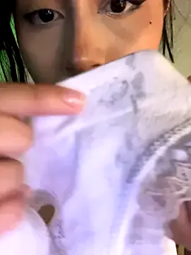 snow_flakee – webcam model profile photo Image 16