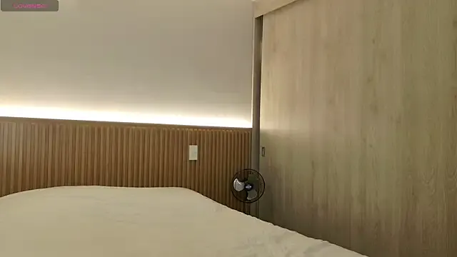 HINATA_hyu – webcam model profile photo Image 13