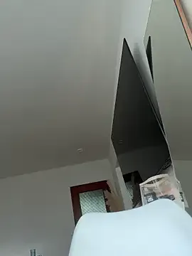 star_fucks – webcam model profile photo Image 6