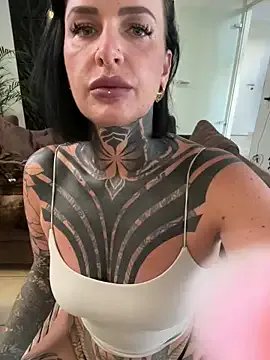 jeangreybianca – webcam model profile photo Image 2