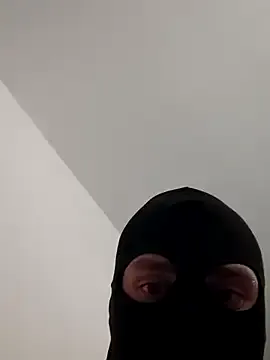 BustyBonnieUK – webcam model profile photo Image 3