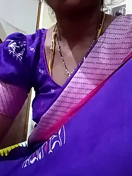 JayJayPink – webcam model profile photo Image 5