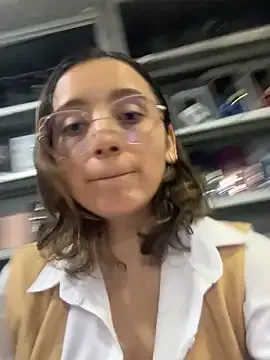 Alexandra_duque – webcam model profile photo Image 13