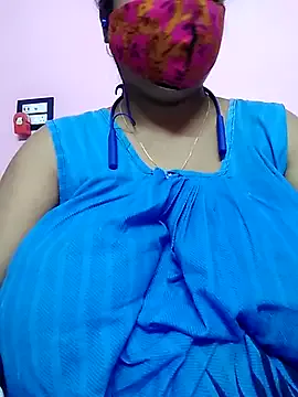 RomanticCouple432 – webcam model profile photo Image 6