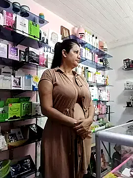 Isabella_Varella – webcam model profile photo Image 17