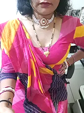 GennaJames – webcam model profile photo Image 19