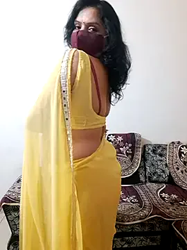 GennaJames – webcam model profile photo Image 8