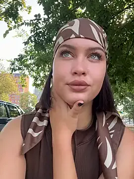 curvyflawless – webcam model profile photo Image 13