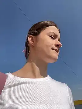 lulu5211 – webcam model profile photo Image 2