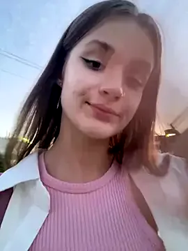 lulu5211 – webcam model profile photo Image 4