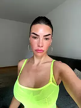 Its-Simran – webcam model profile photo Image 10