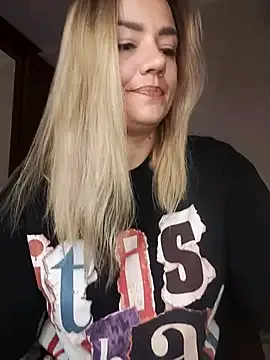 curvyflawless – webcam model profile photo Image 12