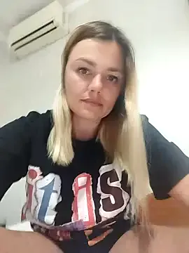 curvyflawless – webcam model profile photo Image 19